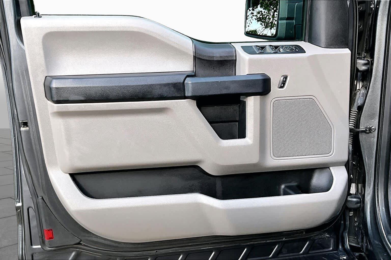 Used 2019 Ford F150 XL w/ Equipment Group 101A Mid AWD/4WD image 22