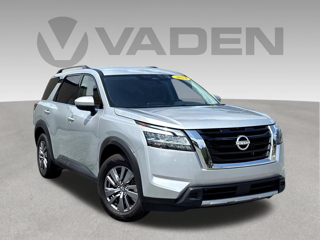 Used 2024 Nissan Pathfinder SV FWD image 1