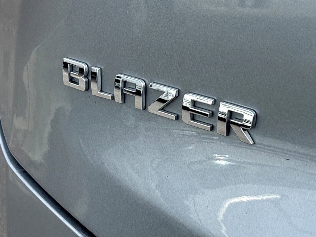 Certified 2025 Chevrolet Blazer LT FWD image 29