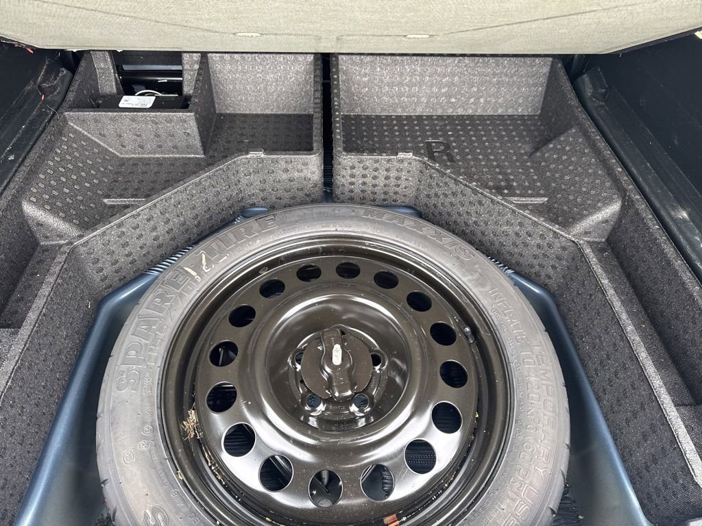 Certified 2019 Ford Edge SE image 30