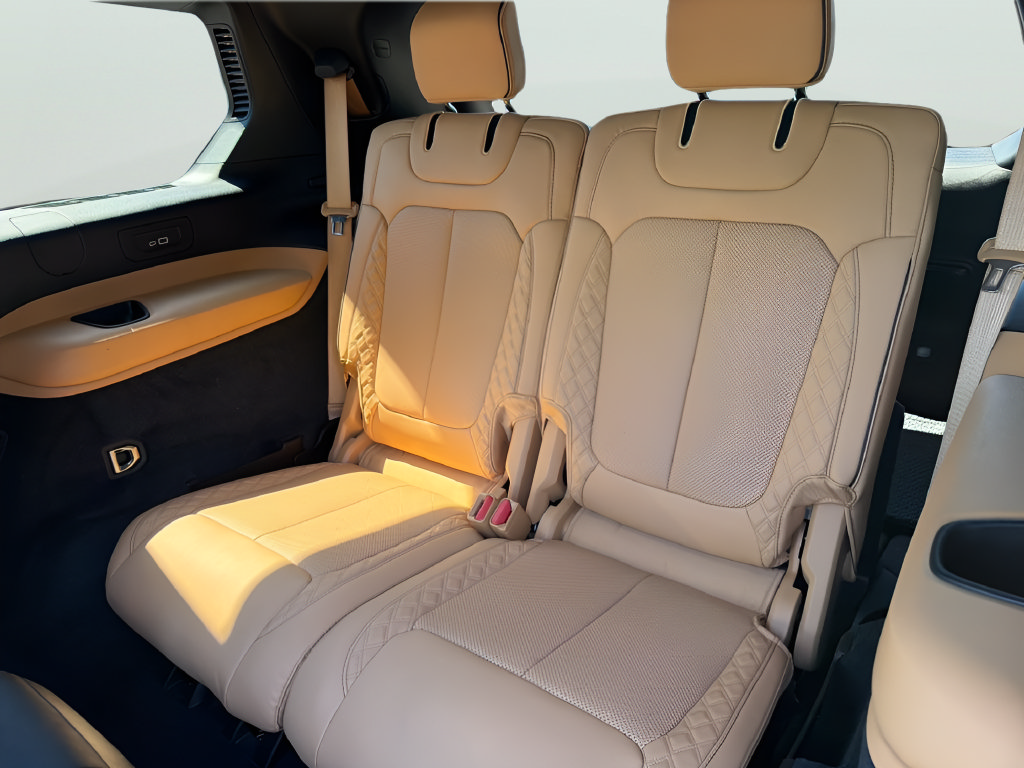 Used 2023 Jeep Grand Cherokee L Summit AWD/4WD image 35