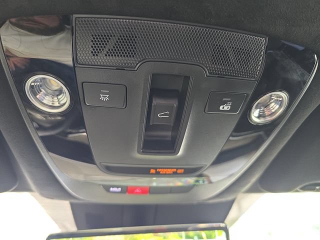 Certified 2025 Kia Sorento SX Prestige AWD/4WD image 25
