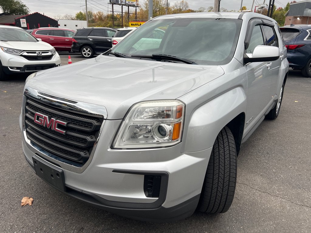 Used 2017 GMC Terrain SLE FWD image 5
