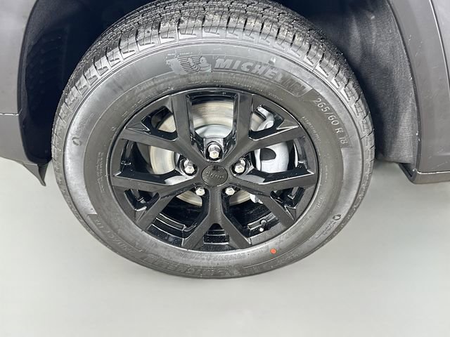 New 2026 Jeep Grand Cherokee Altitude image 32