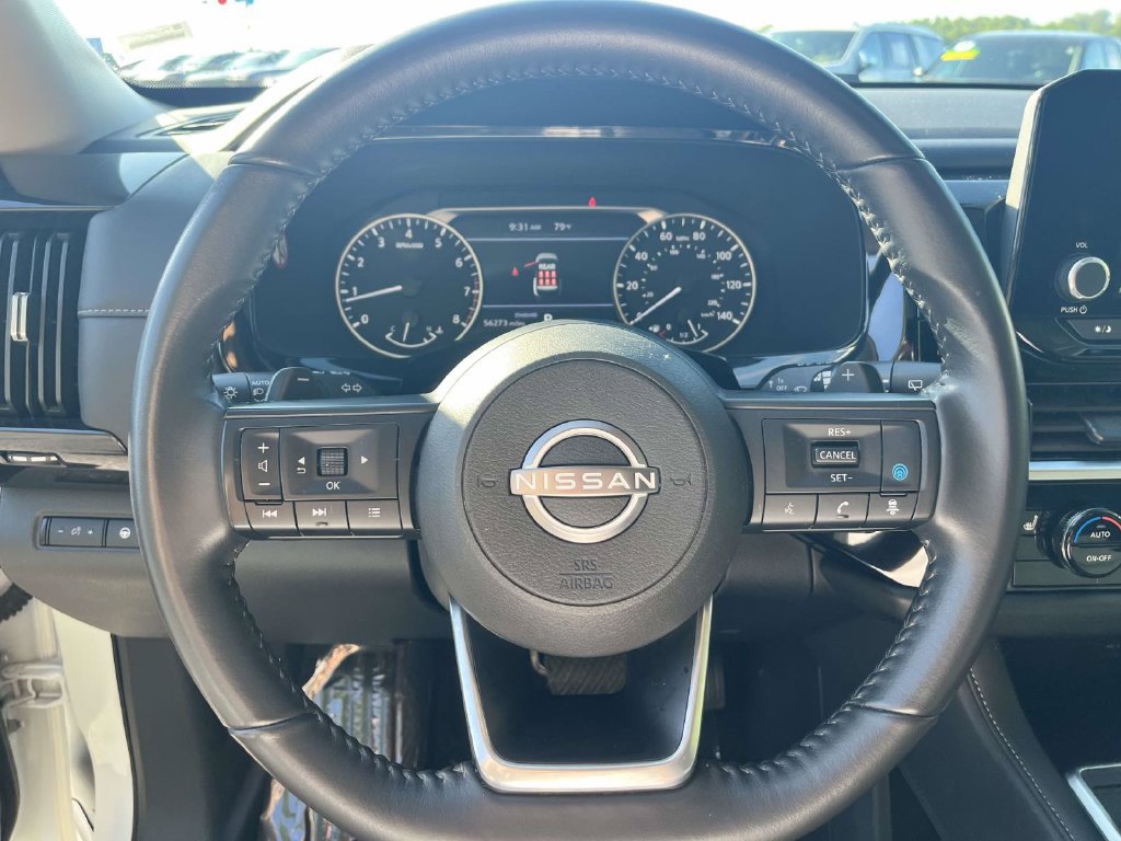 Used 2025 Nissan Pathfinder SV FWD image 19