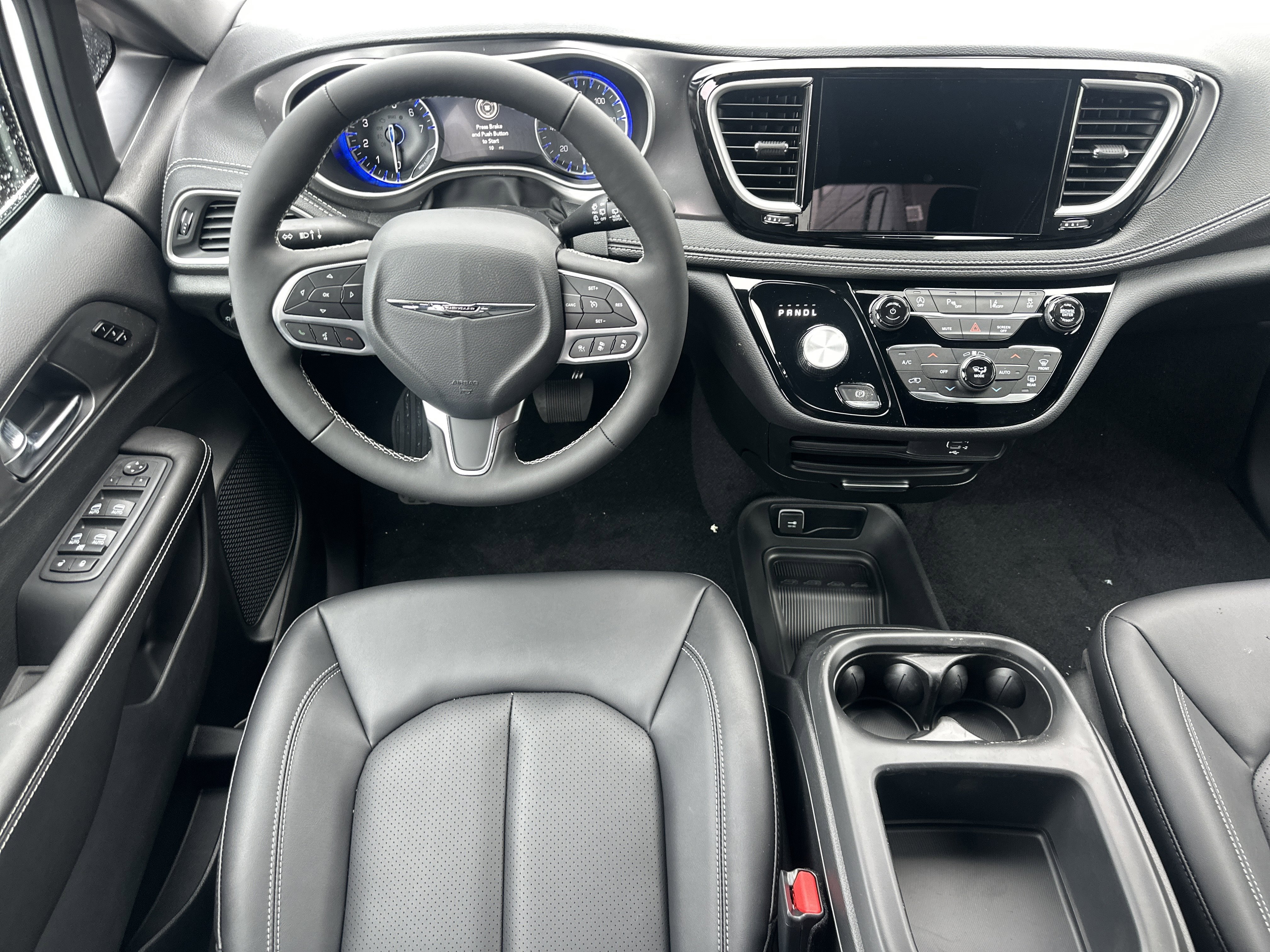 New 2026 Chrysler Pacifica Select AWD/4WD image 27