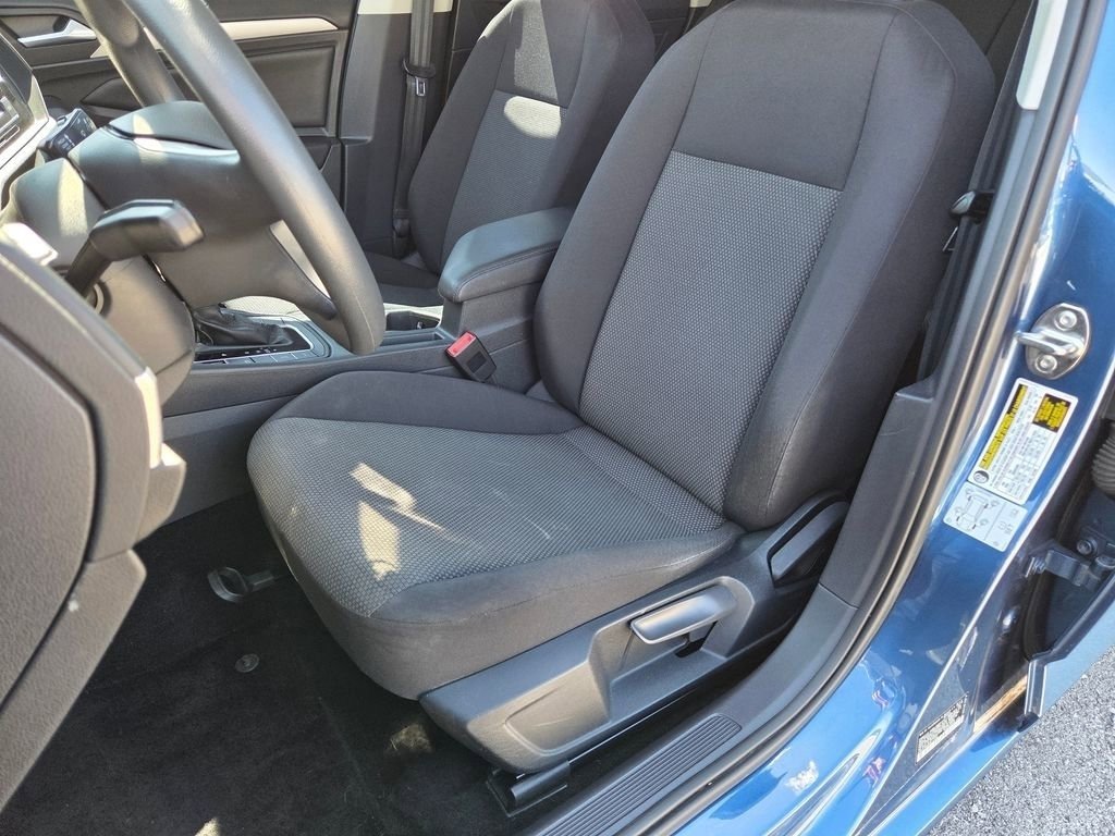 Used 2019 Volkswagen Jetta S w/ Driver Assistance Package image 6