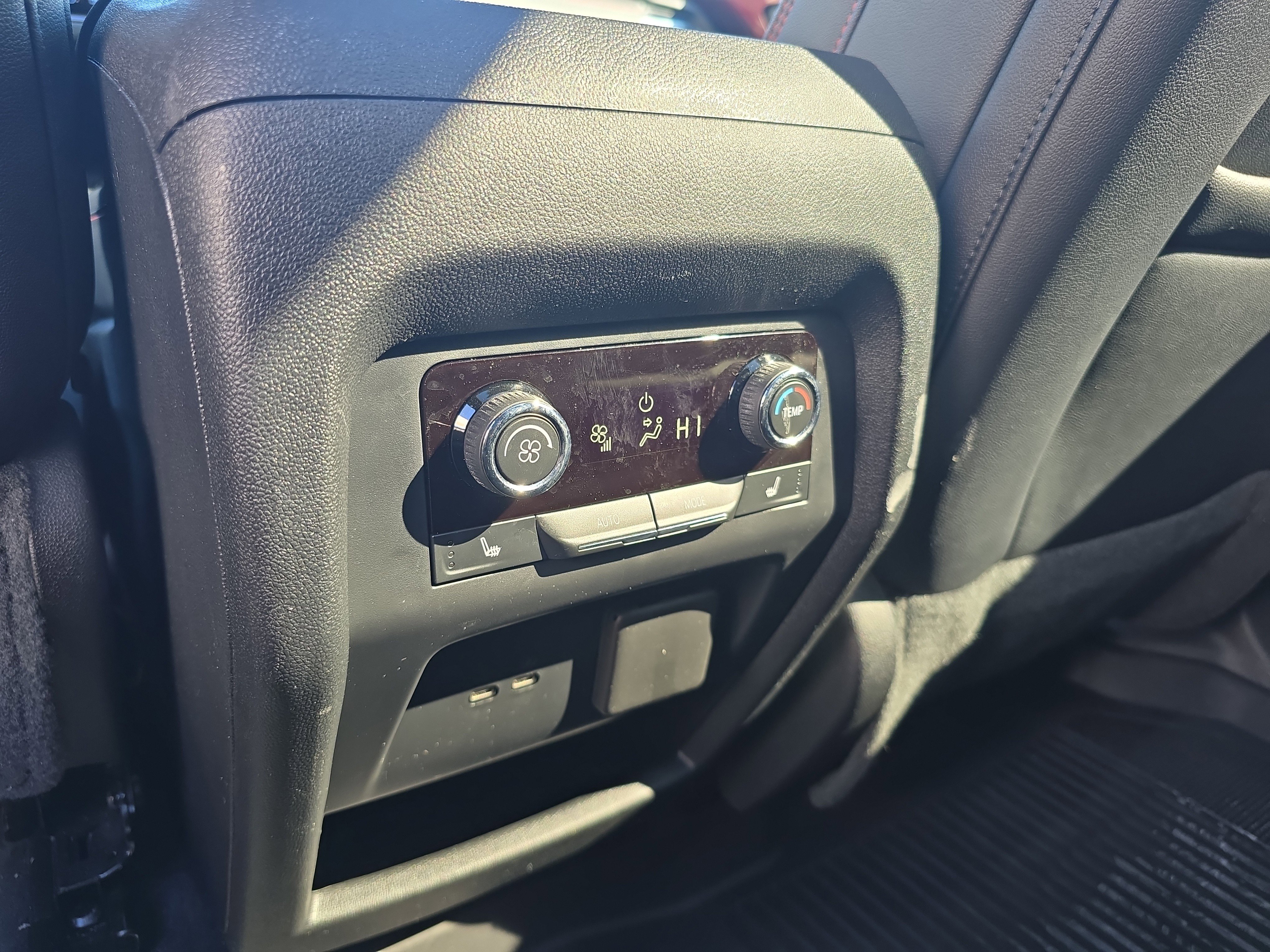 Used 2024 Chevrolet Traverse RS w/ LPO, Floor Liner Package image 16