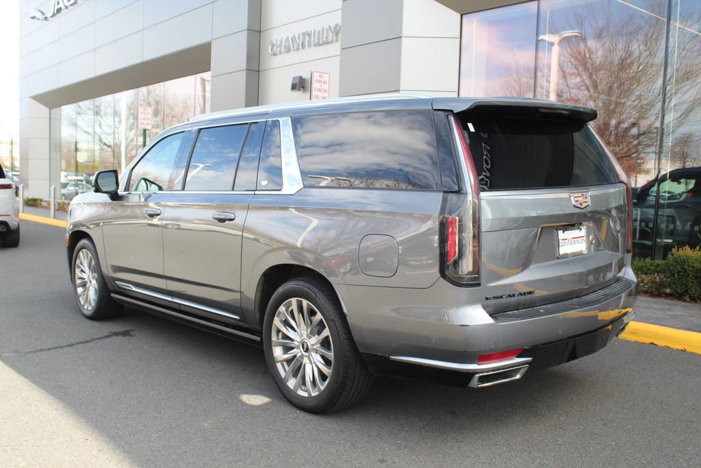 Used 2021 Cadillac Escalade ESV Premium Luxury w/ Driver Assist Tech Package image 11