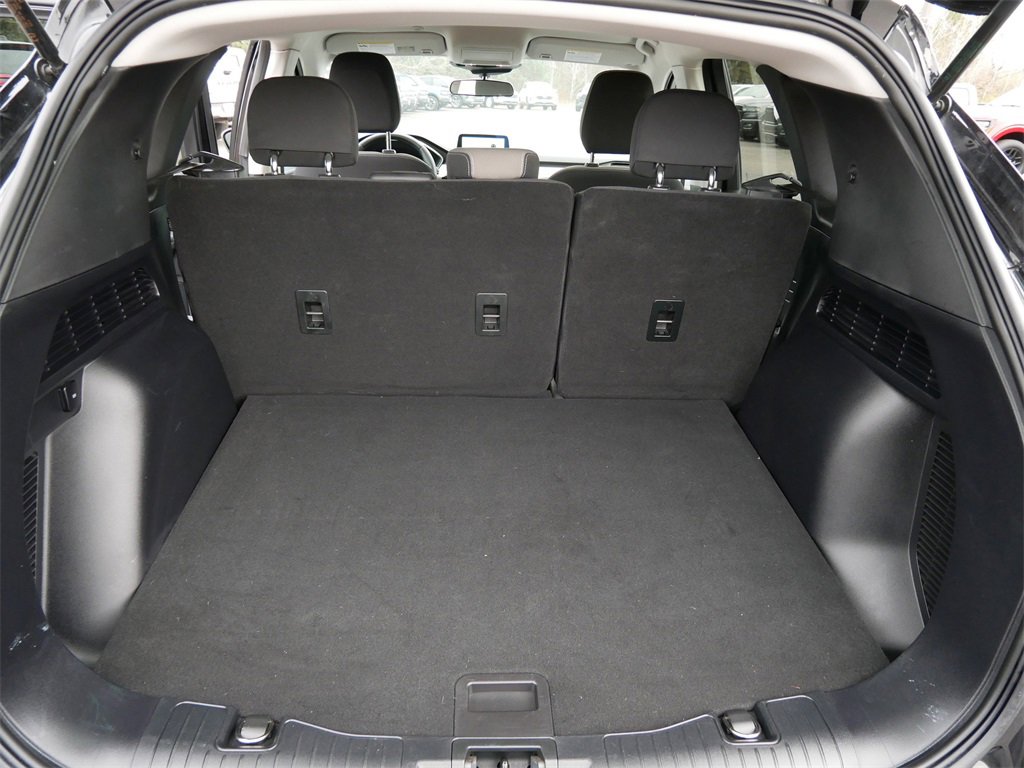 Used 2022 Ford Escape SE w/ Cold Weather Package image 12