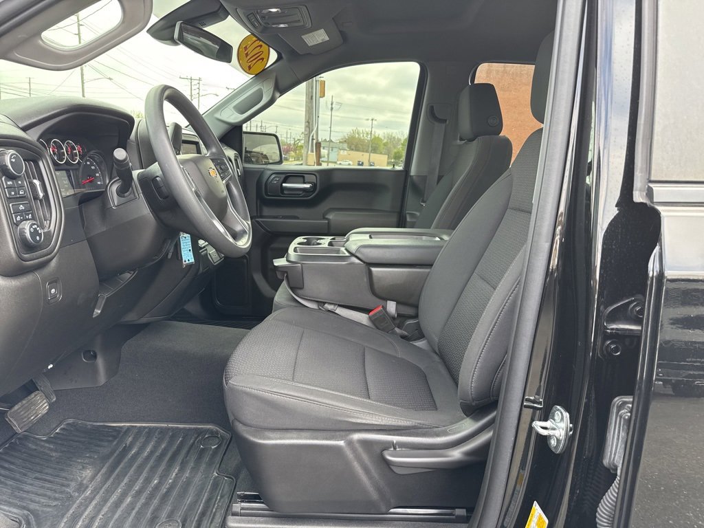 Used 2022 Chevrolet Silverado 1500 Custom w/ Safety Confidence Package image 16