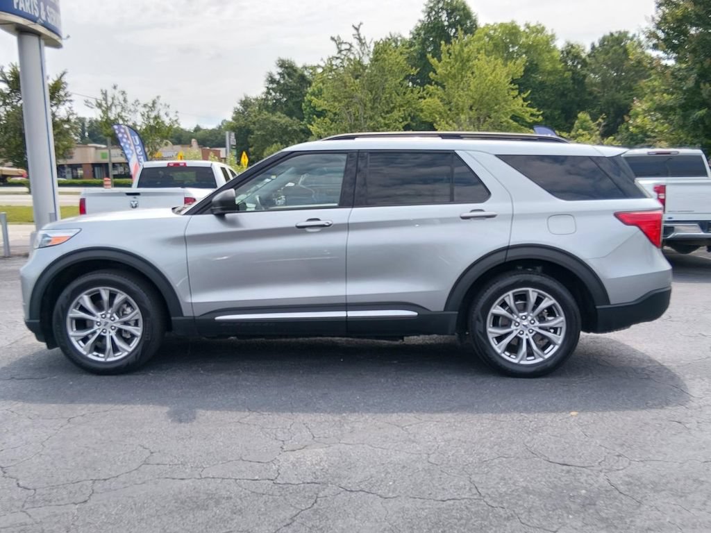 Certified 2023 Ford Explorer XLT w/ Equipment Group 202A RWD image 7