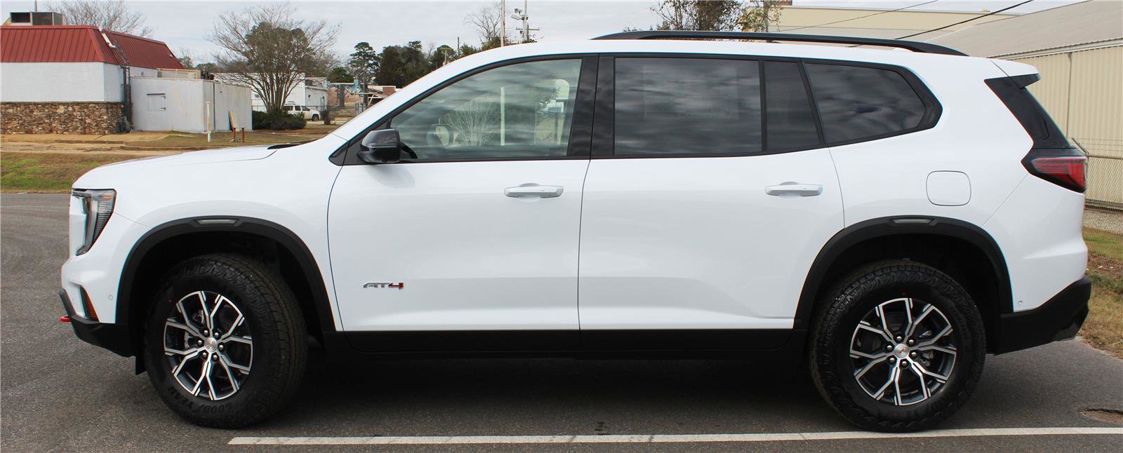 New 2026 GMC Acadia AT4 w/ Super Cruise Package image 2