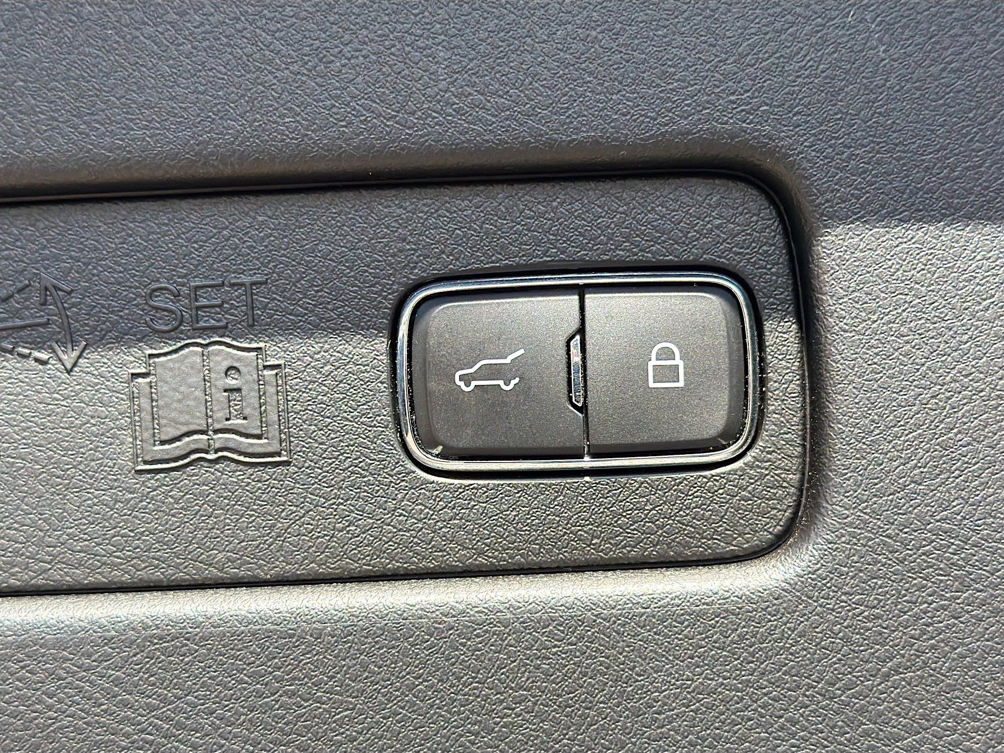 Used 2020 Lincoln Aviator Grand Touring w/ Equipment Group 302A image 12