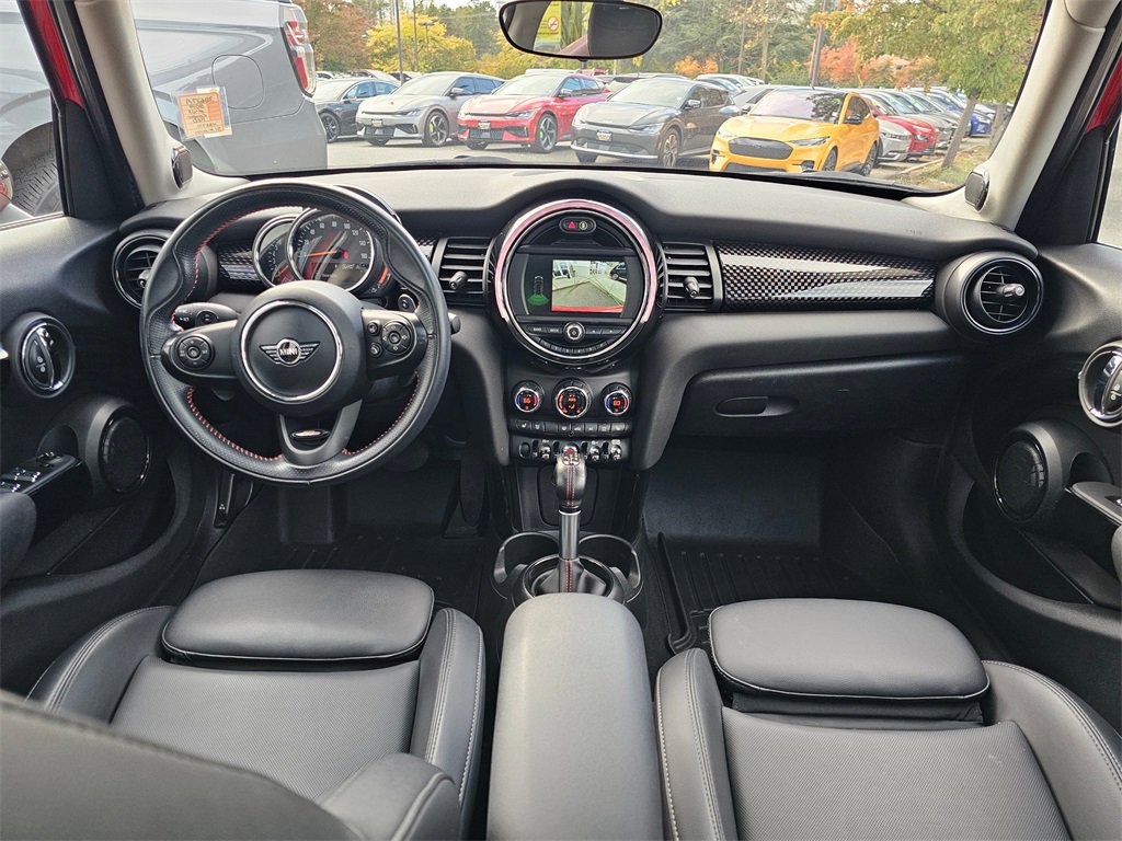 Used 2019 MINI Cooper S w/ Signature Upholstery Package image 20