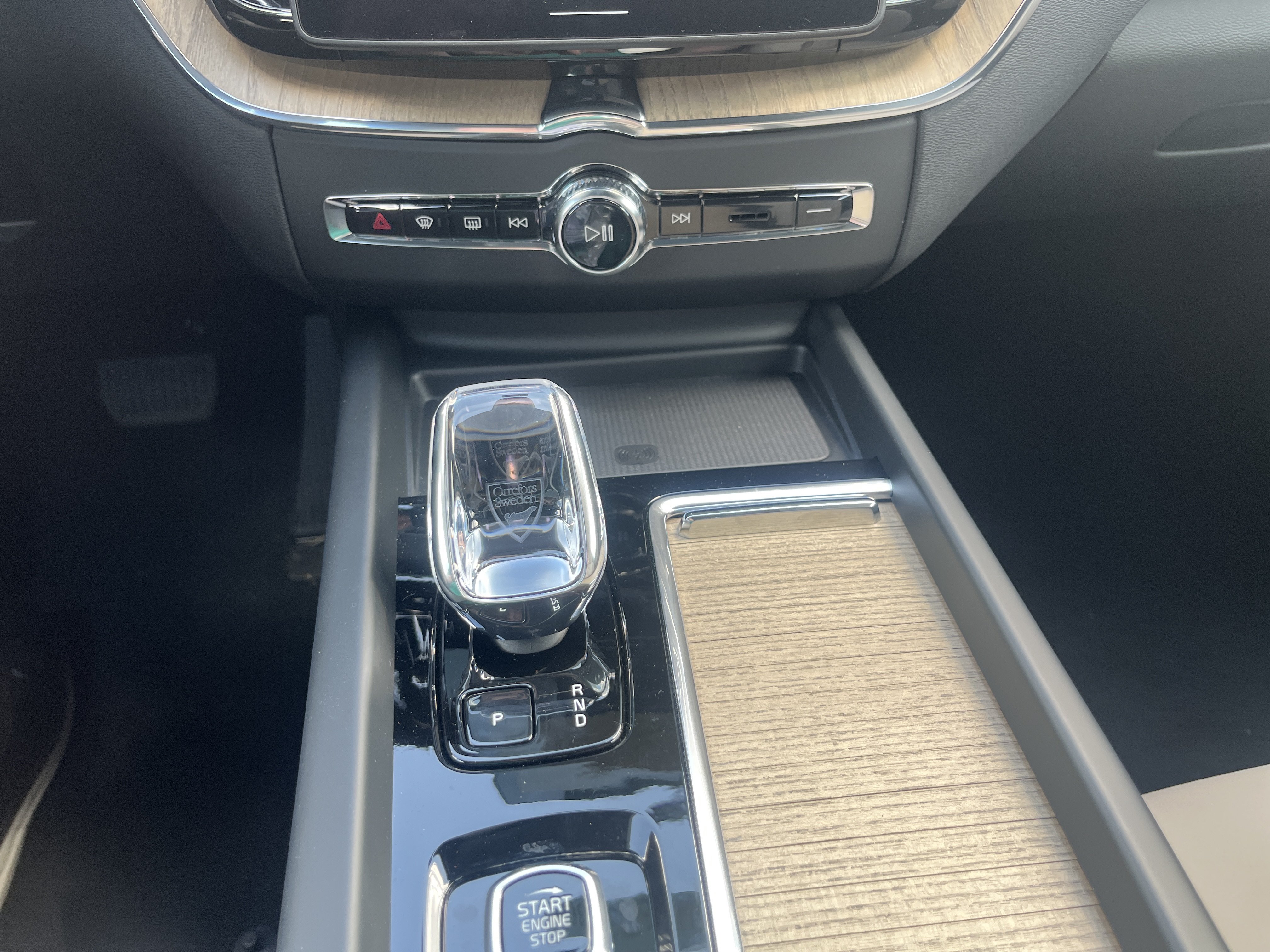New 2026 Volvo XC60 T8 Core w/ Protection Package Premier AWD/4WD image 17