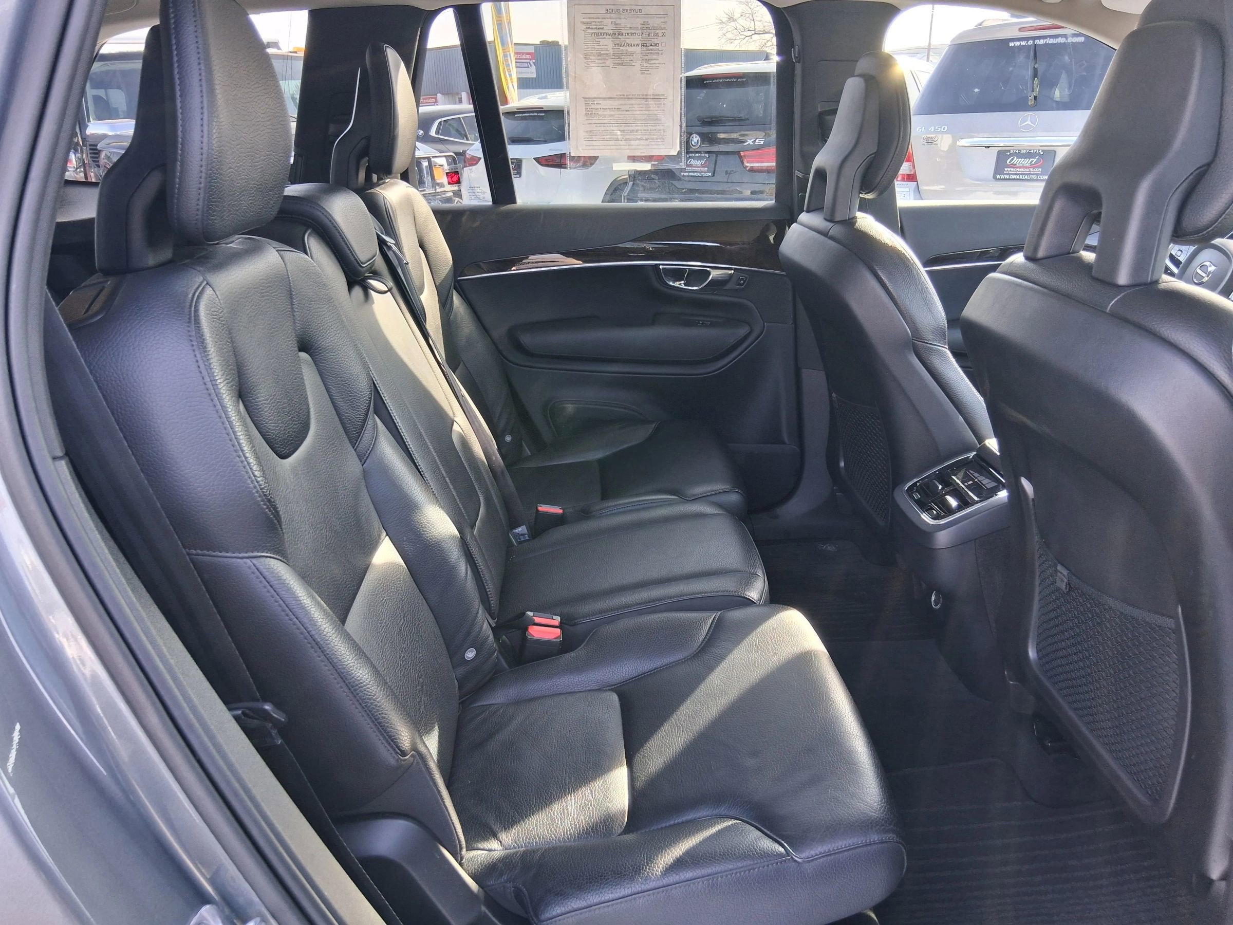 Used 2016 Volvo XC90 T6 Momentum w/ Momentum Plus Package image 25