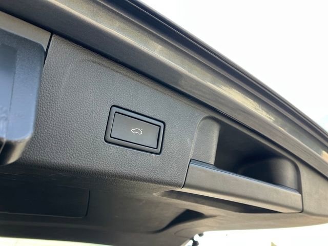Used 2024 Volkswagen Atlas SE image 30
