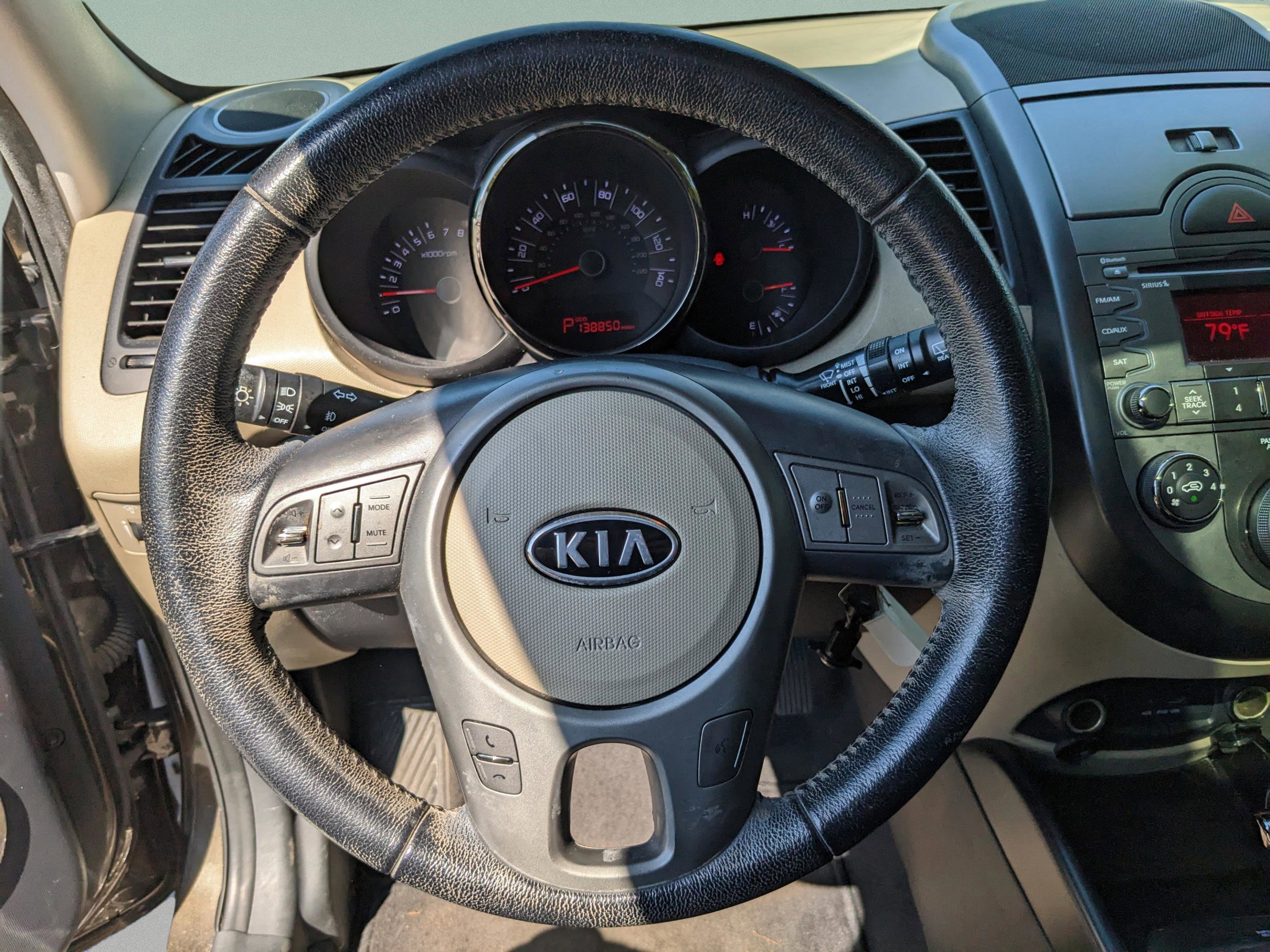 Used 2011 Kia Soul ! image 10