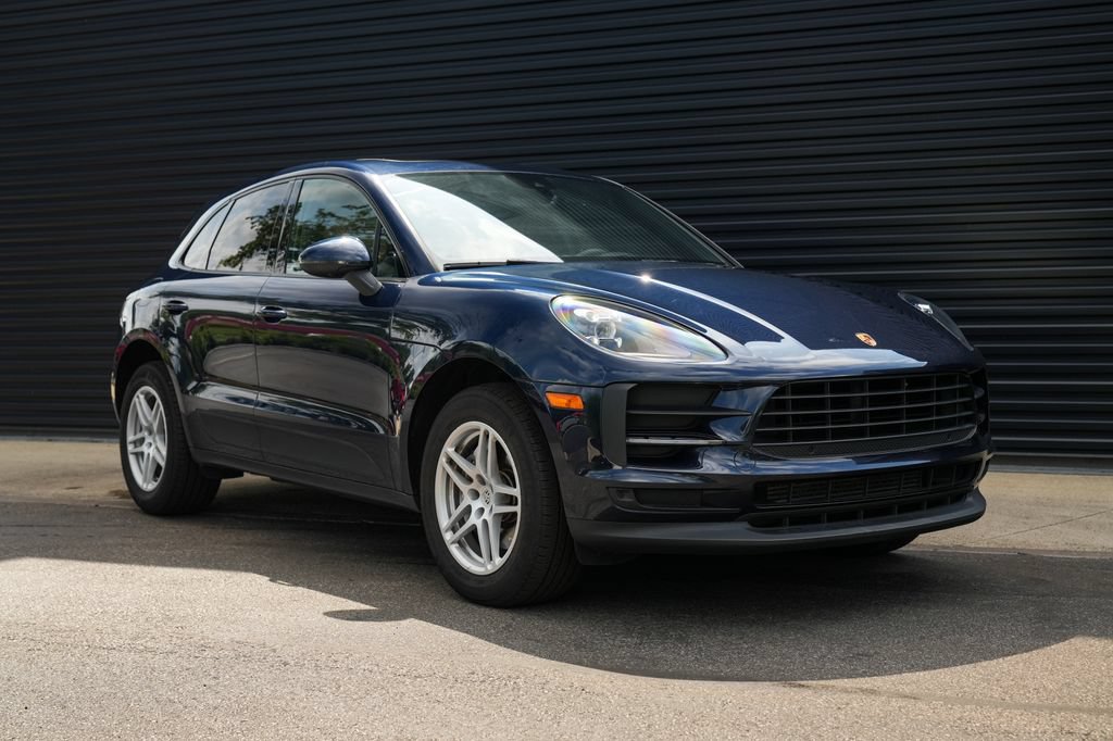 Certified 2021 Porsche Macan AWD/4WD image 39