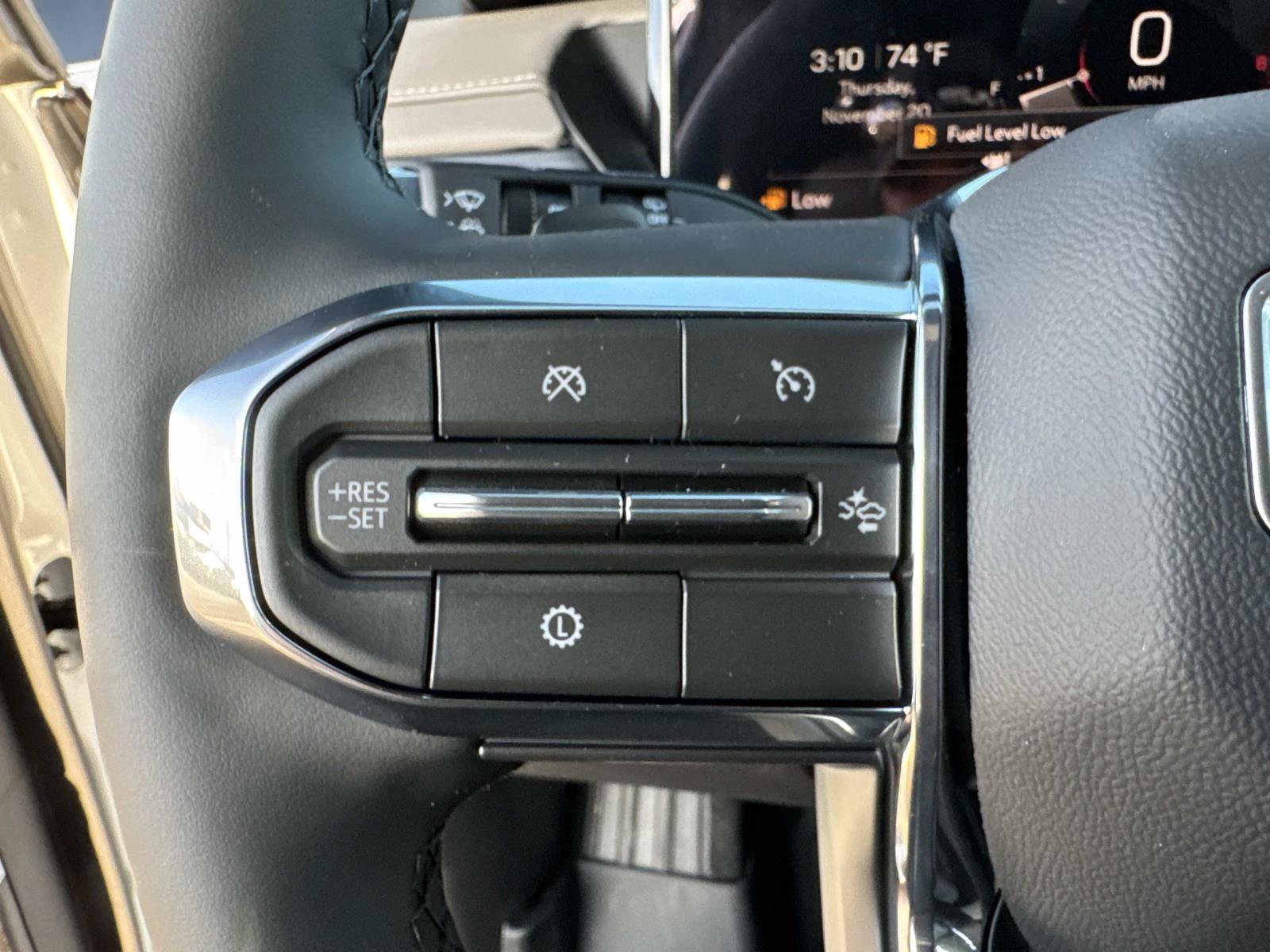 New 2026 GMC Acadia Elevation image 35