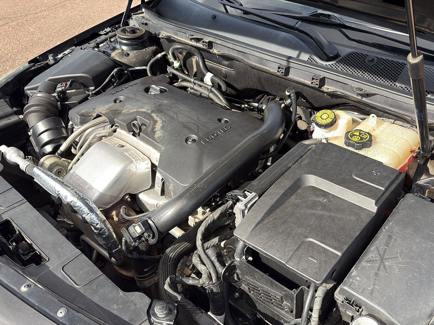 Used 2017 Buick Regal Sport Touring image 5