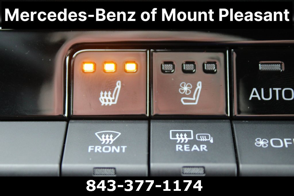 Used 2023 Toyota Crown Limited image 39