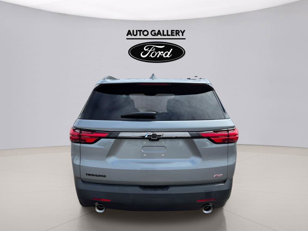 Used 2023 Chevrolet Traverse RS FWD image 4