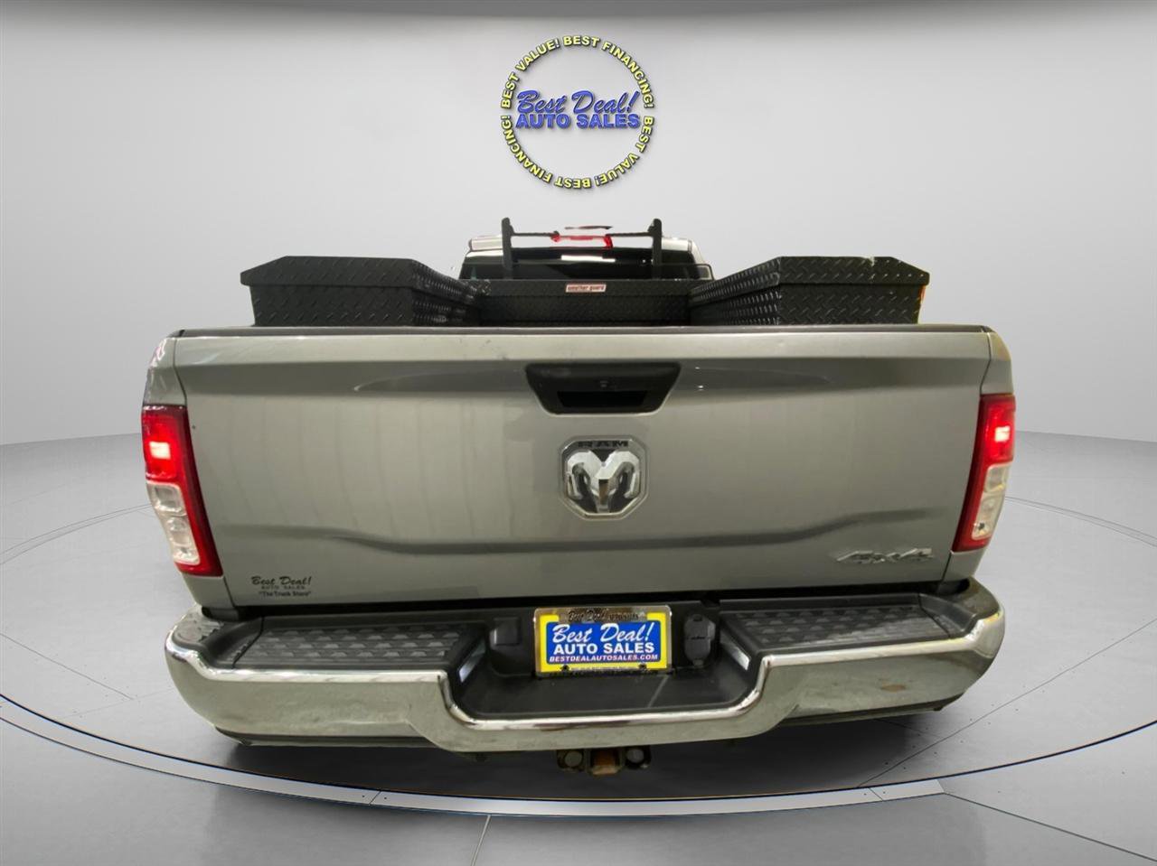 Used 2022 RAM 2500 Tradesman w/ Chrome Appearance Group image 4