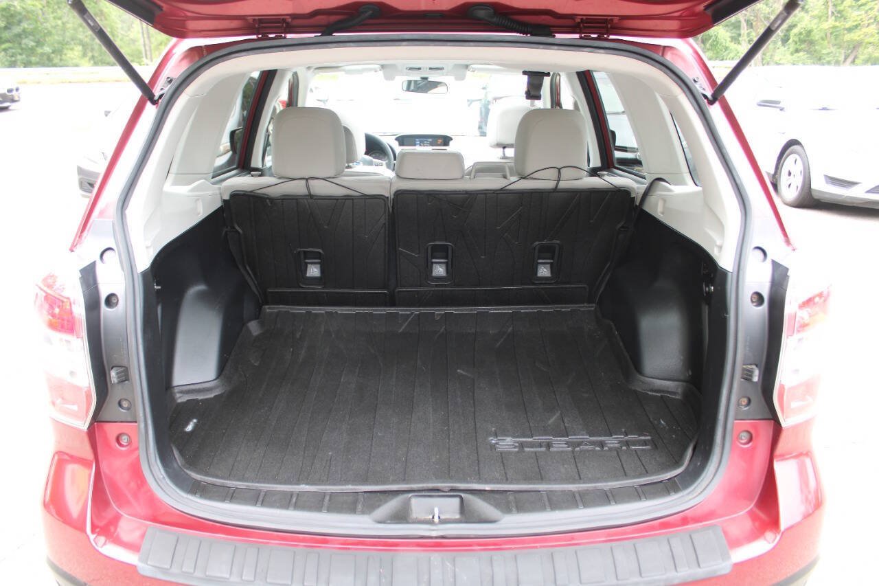 Used 2015 Subaru Forester 2.5i Premium AWD/4WD image 17