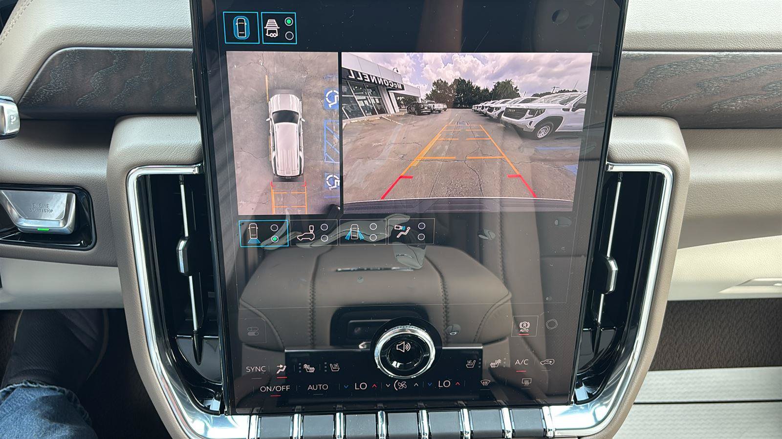New 2026 GMC Yukon XL Denali RWD image 36