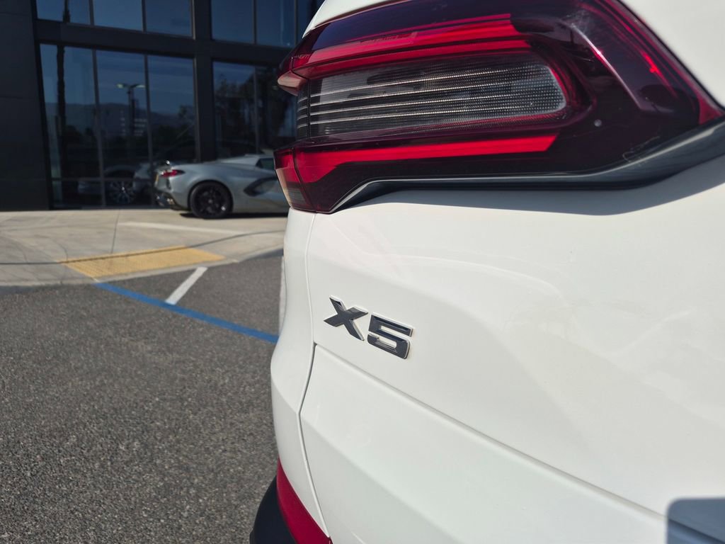 Used 2022 BMW X5 sDrive40i w/ Premium Package image 8