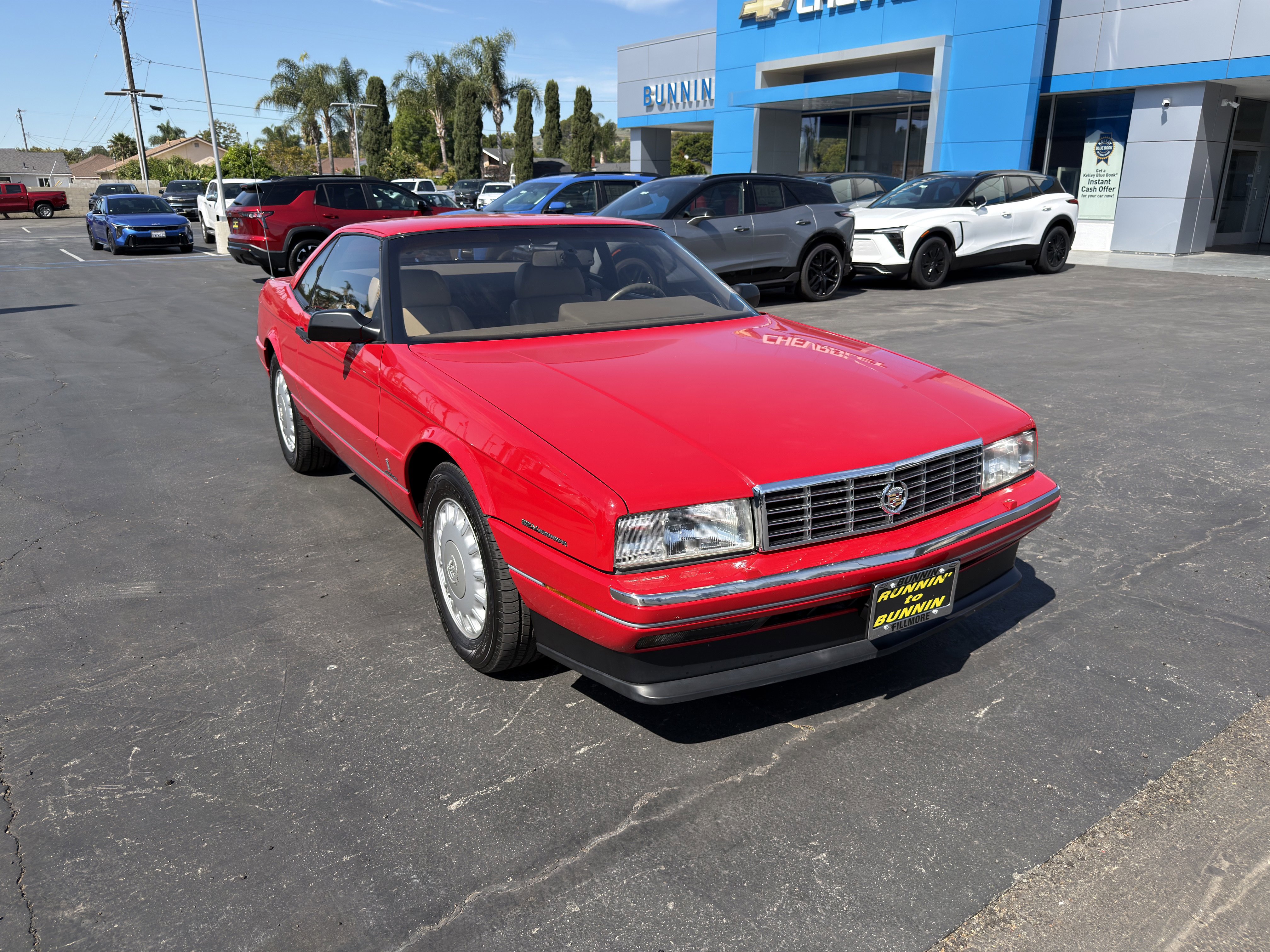 Used 1993 Cadillac Allante image 2
