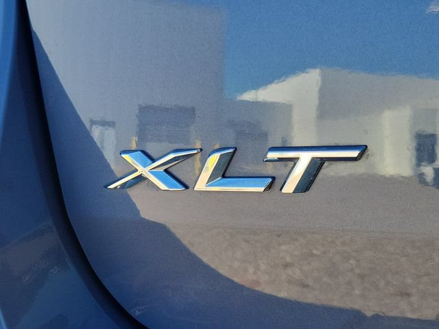 Used 2021 Ford Explorer XLT w/ Equipment Group 202A AWD/4WD image 32