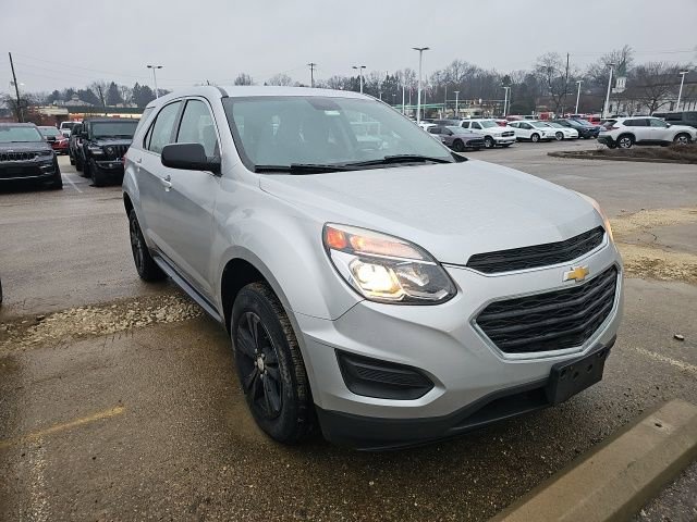 Used 2016 Chevrolet Equinox LS image 2