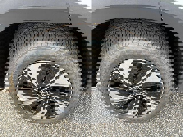 New 2026 Volkswagen Taos SE AWD/4WD image 4