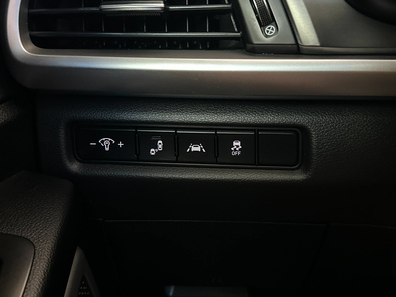 Used 2020 Kia Telluride S FWD image 28
