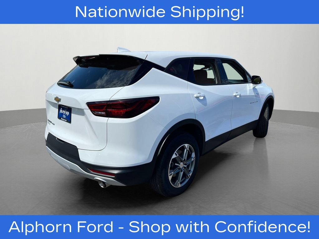 Used 2023 Chevrolet Blazer LT AWD/4WD image 3