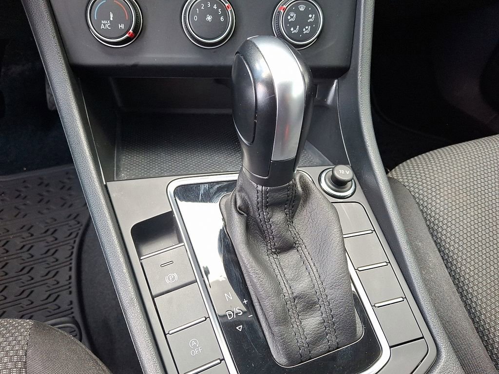 Certified 2021 Volkswagen Jetta S image 14