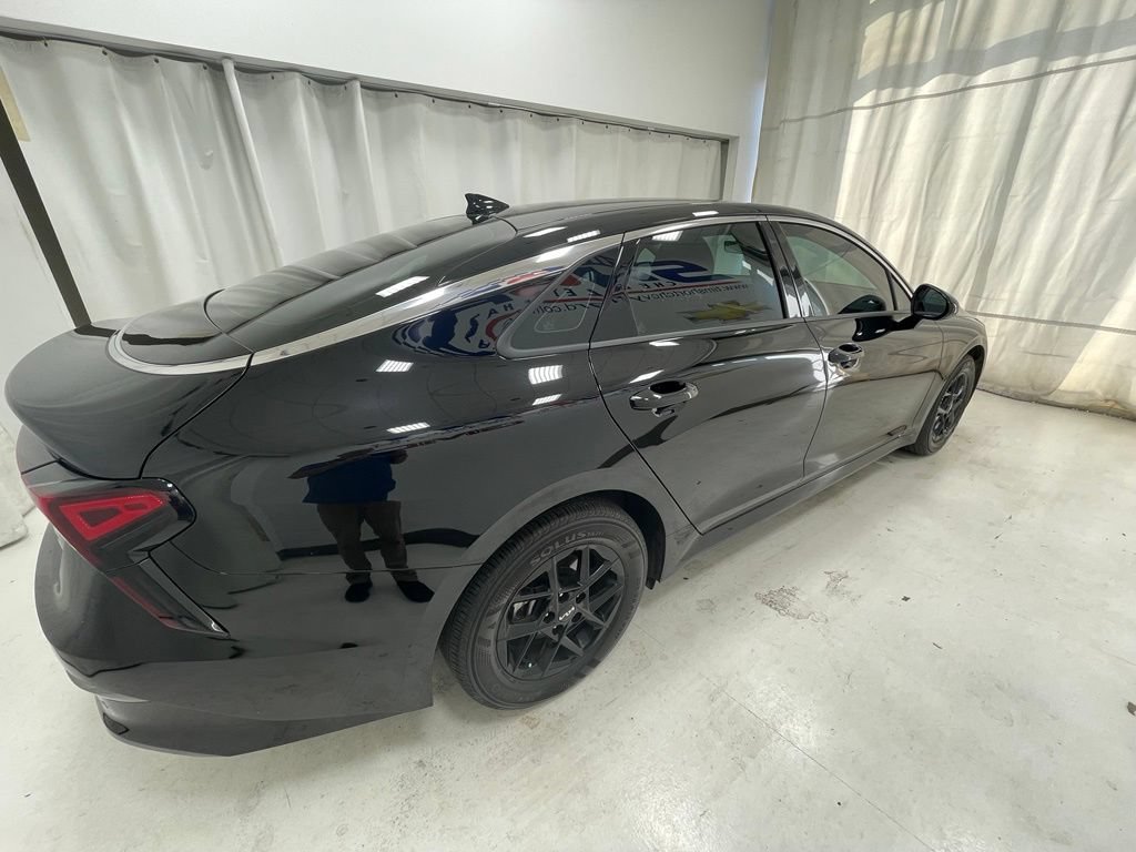 Used 2025 Kia K5 LXS FWD image 5