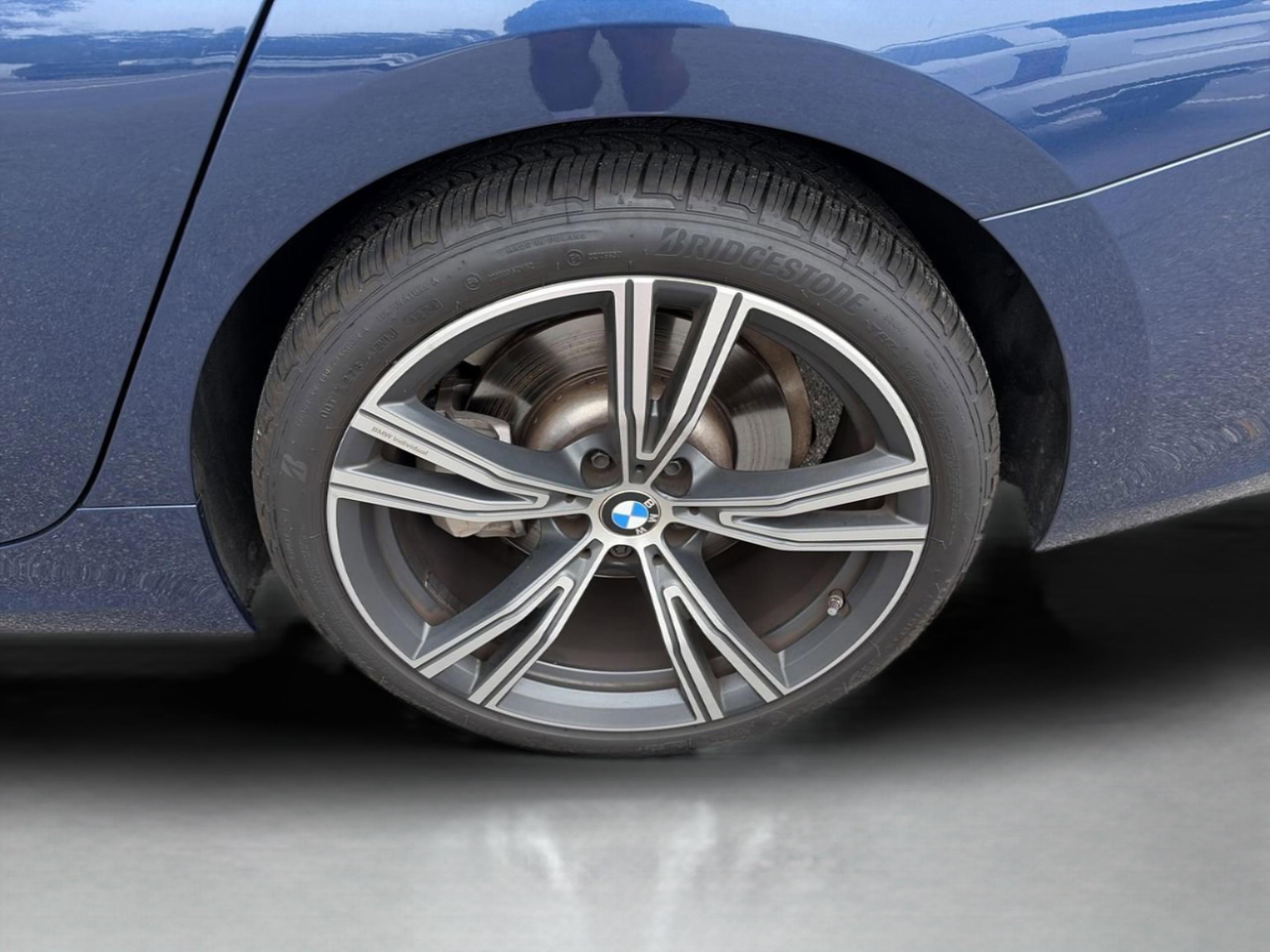 Used 2022 BMW 330i Sedan w/ Driving Assistance Package image 24