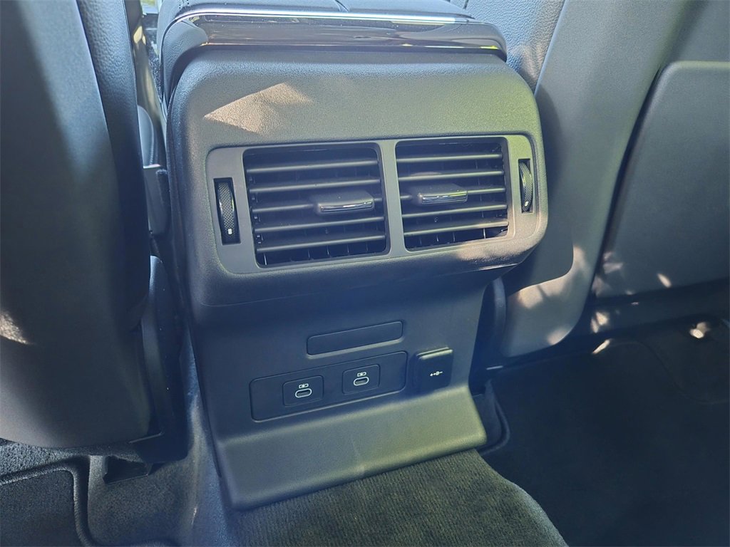 New 2026 Land Rover Range Rover Velar S image 8