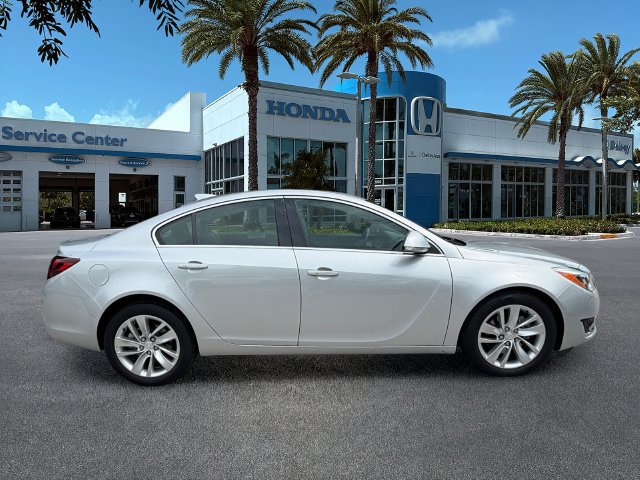 Used 2016 Buick Regal Premium w/ Driver Confidence Package #1 FWD image 9