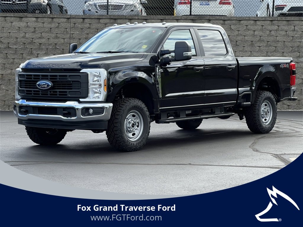 New 2026 Ford F250 4x4 Crew Cab Super Duty