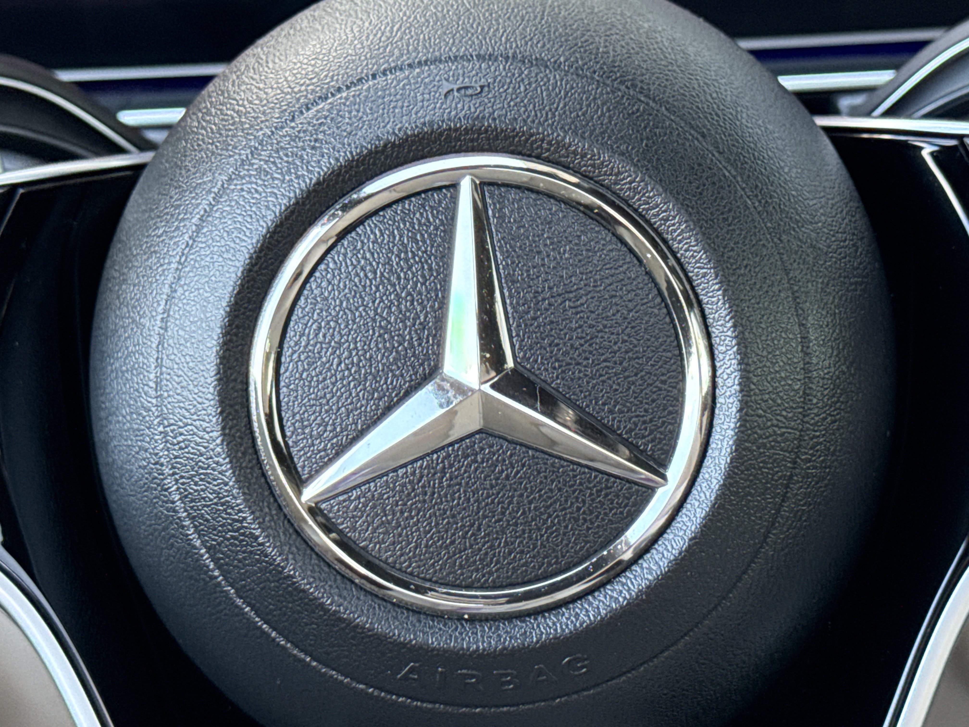 Used 2025 Mercedes-Benz GLS 450 4MATIC image 39