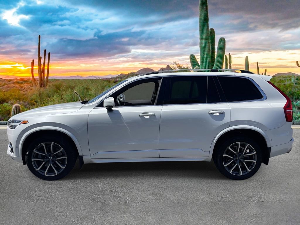 Used 2017 Volvo XC90 T6 Momentum w/ Vision Package AWD/4WD image 6