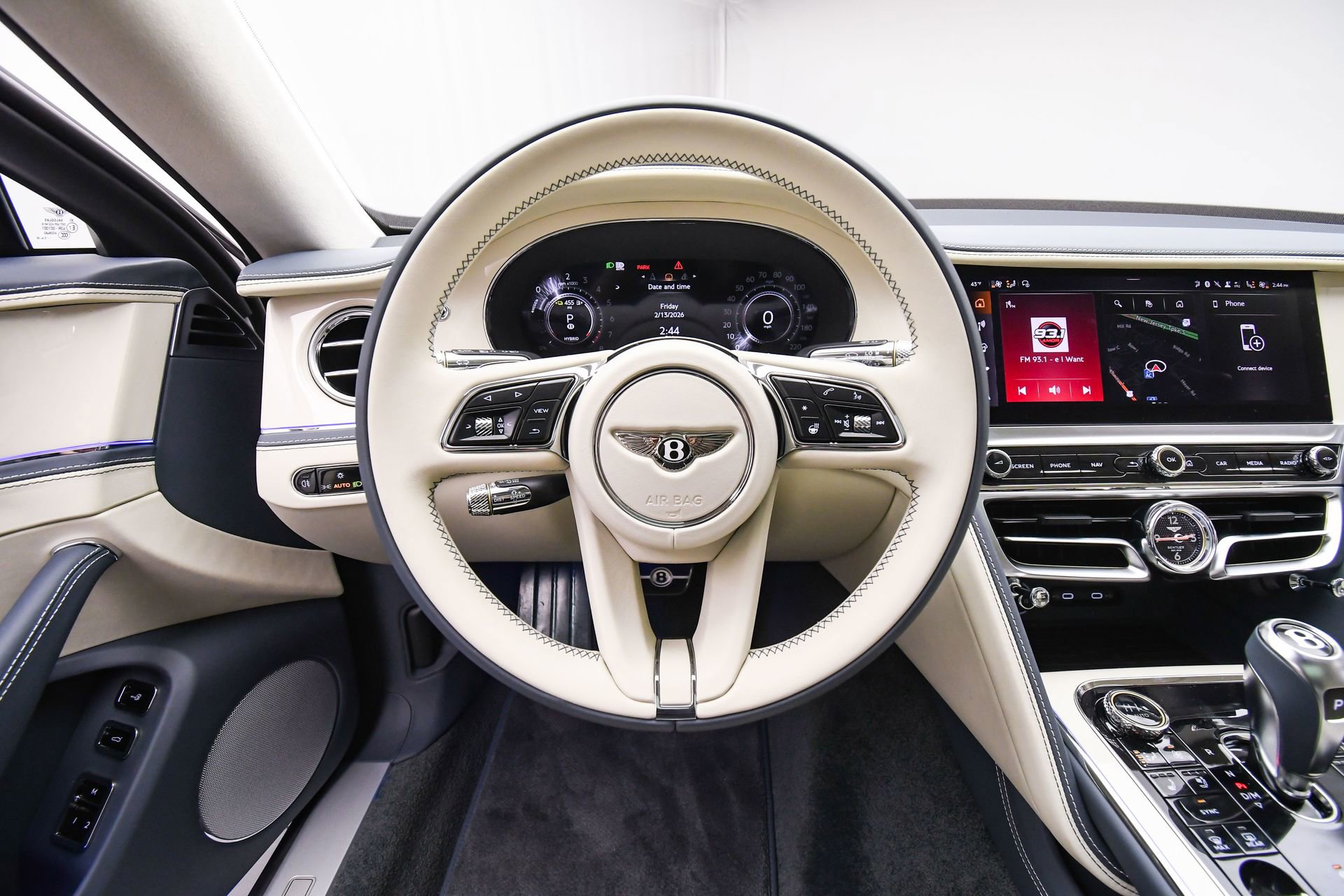 New 2026 Bentley Flying Spur Plug-In Hybrid image 15