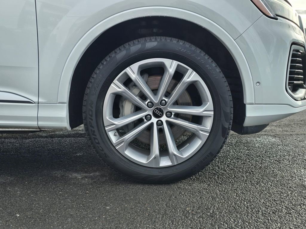 Used 2025 Audi Q7 3.0T Premium Plus image 9