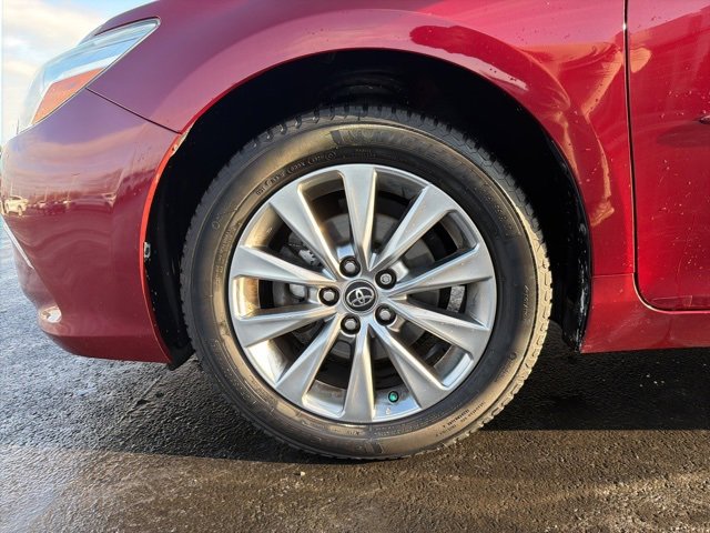 Certified 2017 Toyota Camry XLE image 11
