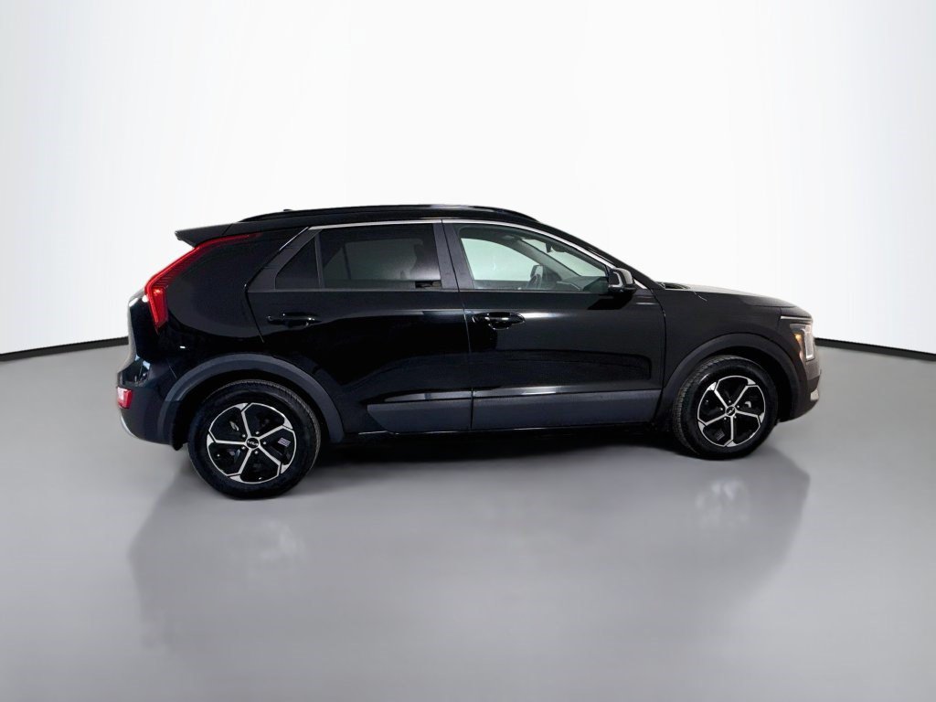 Used 2023 Kia Niro EX FWD image 11